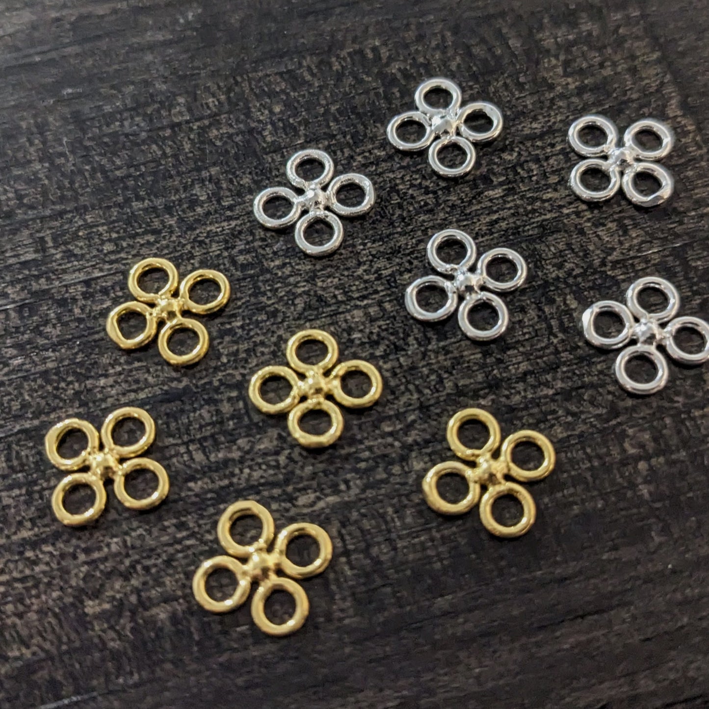 Bali 4-Leaf Clover Shamrock Links, 8mm x 8mm - sold by the pair